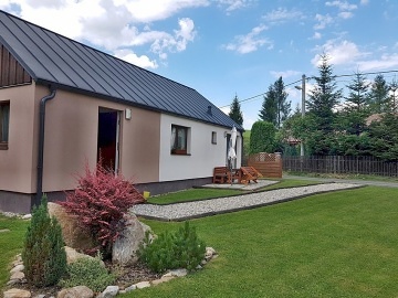 Chata s baznem - Karlov pod Praddem