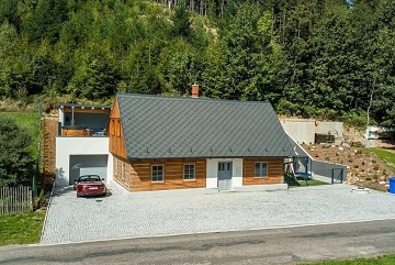 Roubenka s wellness a bazénem - Červená Voda