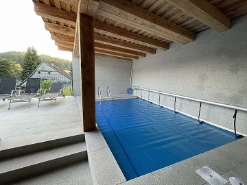 Roubenka s wellness a baz�nem - Kr�lick� Sn�n�k