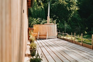 Glamping ubytovn se zvtky - Jizersk hory