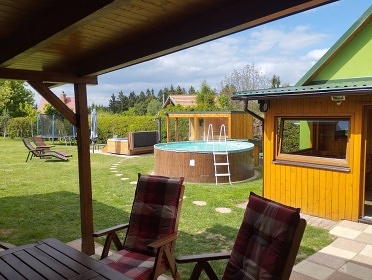 Chata baz�n a v��ivka - Moravsk� Kras - Boskovice