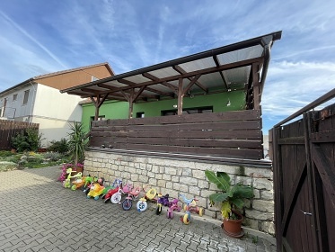 Chalupa bazn a zahrada - Velk Pavlovice