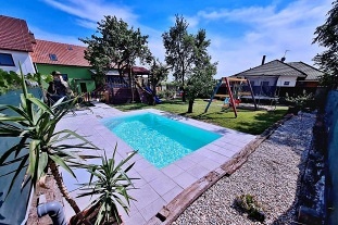 Chalupa bazn a zahrada - Velk Pavlovice