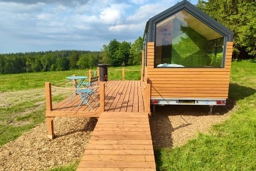 Glamping Lipno - Stezka v korun�ch strom�