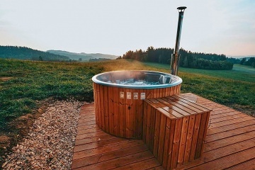 Glamping Lipensko a koupací sud - Tiny House