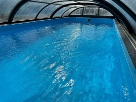 Wellness poloroubenka s bazénem - Končiny