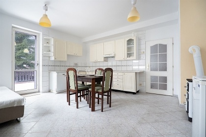 Chalupa s baz�nem - Ple�ivec - Kru�n� hory