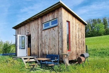 Glamping na louce - Tiny house Toulovcovy Maštale