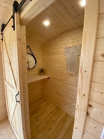 Glamping Jesen�ky - Maringotka - hrad Edel�tejn