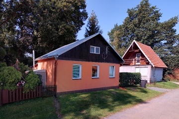Chata u jezera - řeka Bečva - Hranice - Beskydy