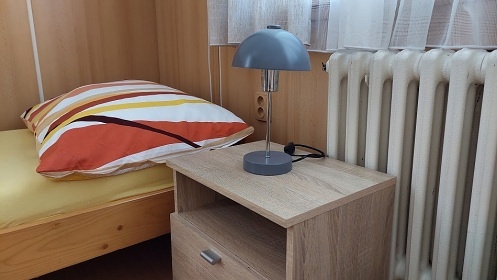 Chalupa s baz�nem - Toulovcovy Ma�tale