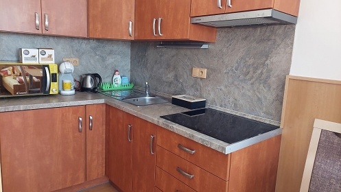 Chalupa s baz�nem - Toulovcovy Ma�tale