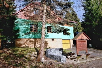 Chata s baznem - Pod Bukovinami - Beskydy