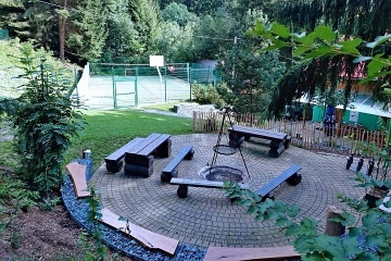 Chata s baznem - Pod Bukovinami - Beskydy