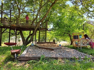 Chalupa s baz�nem - Podh��� Ch�ib� - Krom���