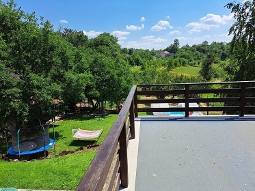 Chalupa s baz�nem - Podh��� Ch�ib� - Krom���