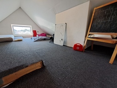 Chalupa s baz�nem - Podh��� Ch�ib� - Krom���