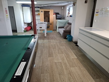 Chalupa s baz�nem - Podh��� Ch�ib� - Krom���