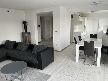 Chalupa s baz�nem - Podh��� Ch�ib� - Krom���