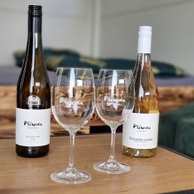 Glamping uprost�ed moravsk�ch vinic - ji�n� Morava