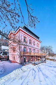 Ubytov�n� Krkono�e - kinos�l a v��ivka - �acl��