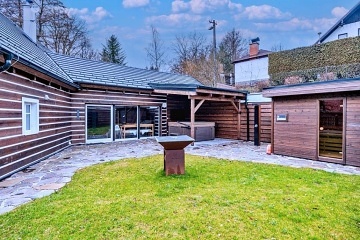Wellness Roubenka - kachlová kamna - Podkrkonoší
