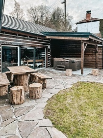 Wellness Roubenka - kachlová kamna - Podkrkonoší