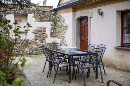 Boud�v Ml�n - Skuhrov