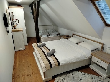 Chalupa na samot� - hrad Lipnice nad S�zavou