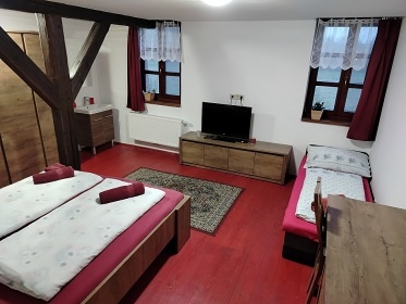 Chalupa na samot� - Boud�v Ml�n - Skuhrov