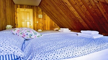 Vala�sk� roubenky - Velk� Karlovice - Beskydy
