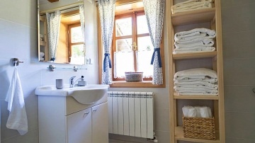 Vala�sk� roubenky - Velk� Karlovice - Beskydy