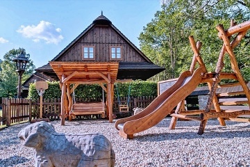 Vala�sk� roubenky - Velk� Karlovice - Beskydy