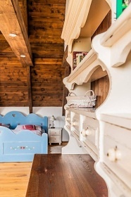 Chalupa �eladn� - Stezka v oblac�ch Vala�ka