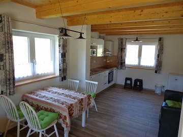 Dv� chaty Jedovnice - ubytov�n� Moravsk� kras