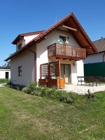 Dv� chaty Jedovnice - ubytov�n� Moravsk� kras