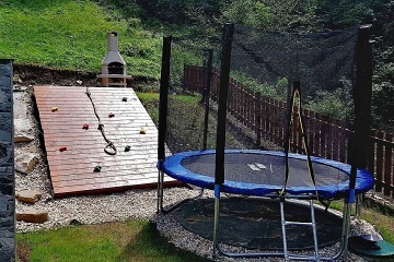 Rodinn� chalupa - samota a koupac� sud - Faunapark