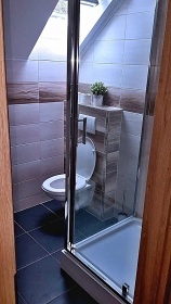 Rodinn� chalupa - samota a koupac� sud - Faunapark