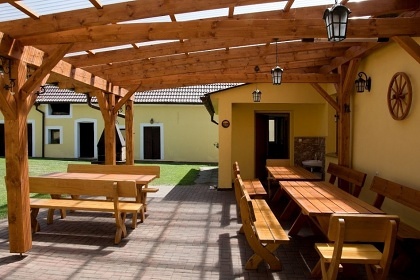 Jiho�esk� chalupa s baz�nem - Vesel� n. Lu�nic�