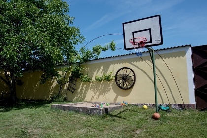 Jiho�esk� chalupa s baz�nem - Vesel� n. Lu�nic�