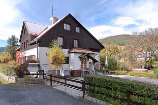 Nov� objekt: Rodinn� chalupa s baz�nem - Fauna Park - Jesen�ky