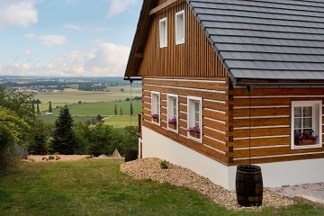 Rodinn� chalupa s baz�nem - �esk� r�j - Ji��nsko