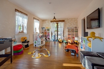 Rodinn� chalupa s baz�nem - �esk� r�j - Ji��nsko