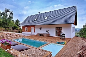 Rodinn� chalupa s baz�nem - �esk� r�j - Ji��nsko