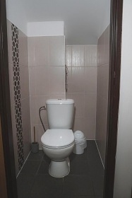 Chalupa a vinn� sklep Hustope�sko - Nov� Ml�ny