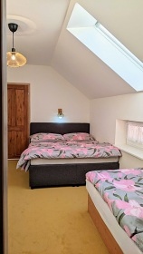 Chalupa �esk� r�j - hrad Kost - �dol� Plak�nek