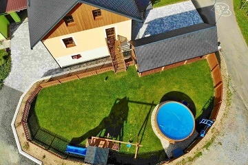 Chalupa baz�n a d�tsk� h�i�t� - Bukov� hora