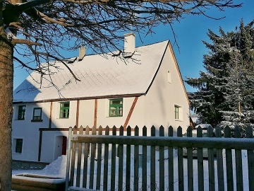 Kru�nohorsk� chalupa - genius loci - Jelen� hora