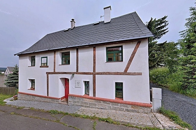 Kru�nohorsk� chalupa - genius loci - Jelen� hora