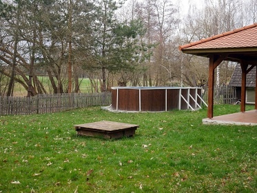 Jiho�esk� chalupa s baz�nem - T�borsko